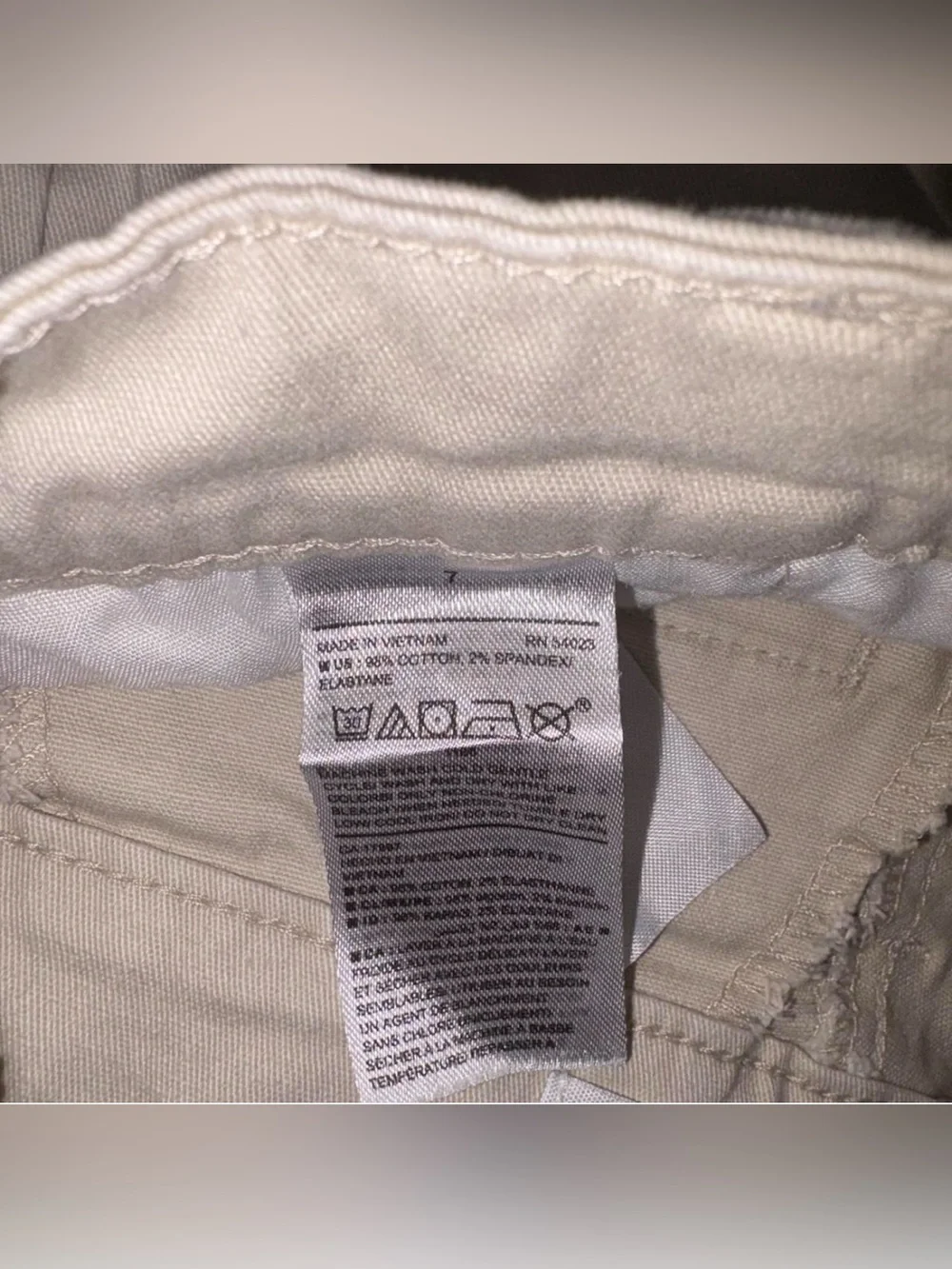 Two Old Navy Boys Bermuda Khaki Shorts Size 7 – Uniform School Shorts